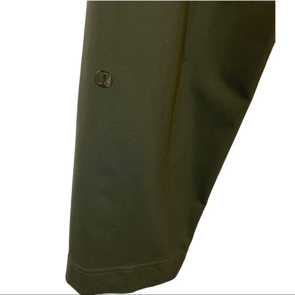 SOld Lululemon Athletic Green Jet Crop Pant Jogger - Picture 6 of 9